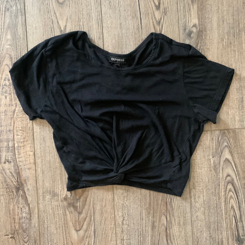 Cropped Black shirt with Tie in front